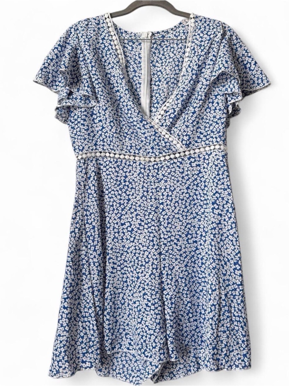 SHEIN Blue Floral Wrap Romper with Lace Trim